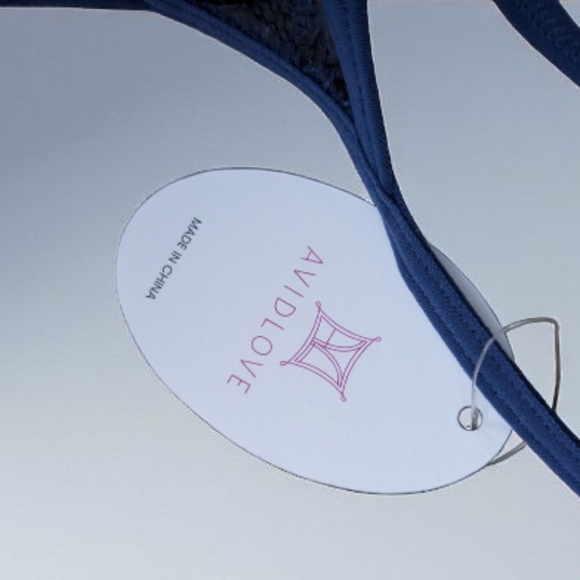 Avidlove Navy Blue Lace Thong Panty Size XL (New) - Picture 3 of 6